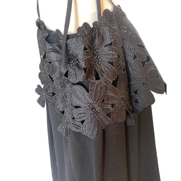 Michael Kors Black Floral Off Shoulder Top - Picture 4 of 8